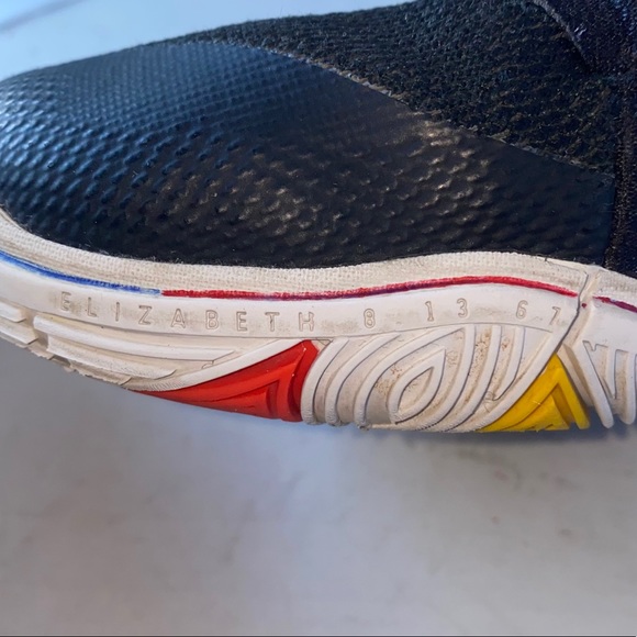 Nike Kyrie 5 Friends Special Edition GS 5Y - Picture 8 of 14